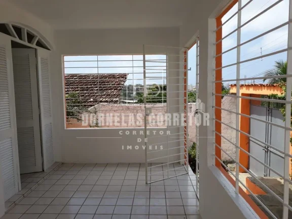 Imagem Casa Solta com Quintal 10x30 em Ouro Preto - Olinda | 2 Quartos