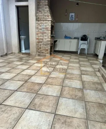 Imagem Sobrado, 325m² de área útil, 4 dormitórios sendo 4 suítes, sala 2 ambientes, cozinha com armár...