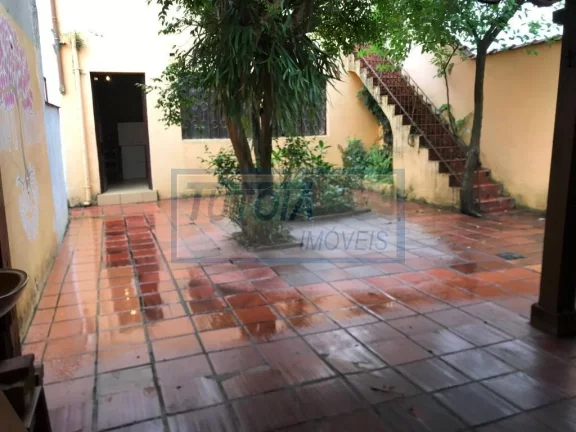 Imagem CASA COM 4 QUARTOS A ALGUNS METROS DO METRÔ ANA ROSA
