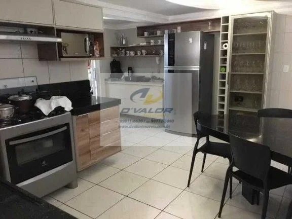 Imagem Vendo Apartamento com 220 m², 4 suítes com varandas + DCE, sala p/ 2 ambientes e 1 vaga