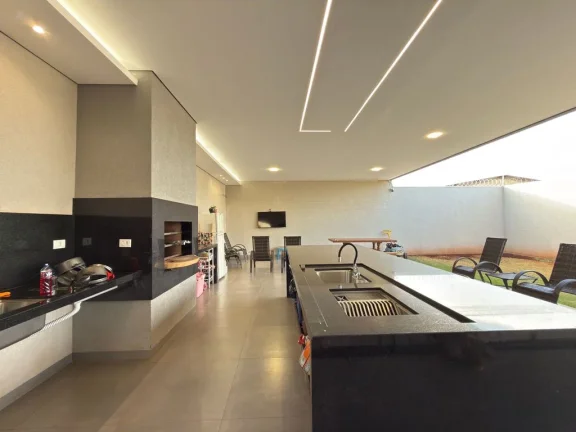 Imagem VENDE-SE CASA MODERNA, COMPLETA E COM ENERGIA SOLAR