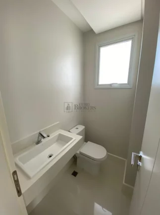 Imagem Excelente apartamento frente mar em Balneário Camboriú.