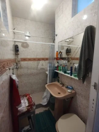 Imagem Apartamento de quarto e sala à venda em Copacabana, 35m2, na Nossa Senhora.