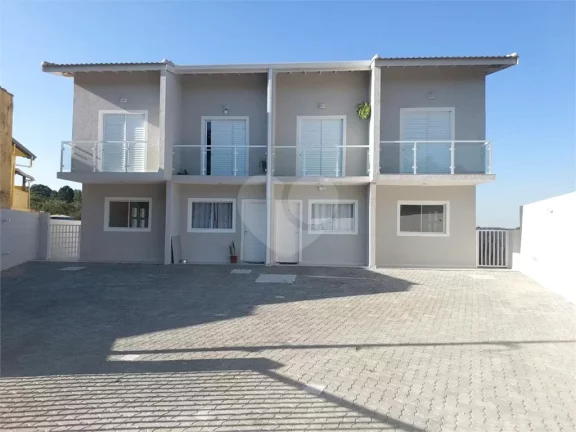 Imagem Casa à venda com 3 quartos, sendo 1 suíte, no condomínio Recanto Das Alpacas, Cotia - SP