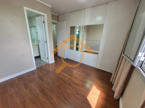 Imagem Cobertura de luxo em Santo Amaro: 3 quartos, 1 suíte, 2 salas, 2 vagas. Agende sua visita agora!