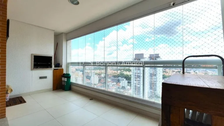 Imagem Lindo apartamento em andar alto, com sol da manhã e uma vista privilegiada. Originalmente com três...