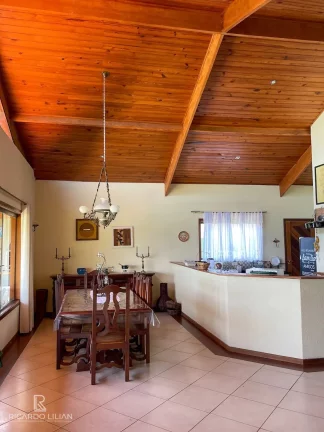 Imagem Maravilhosa Chacara na cidade de Atibaia - 3 dormitórios, piscina, espaço gourmet e 1000m² de terreno.