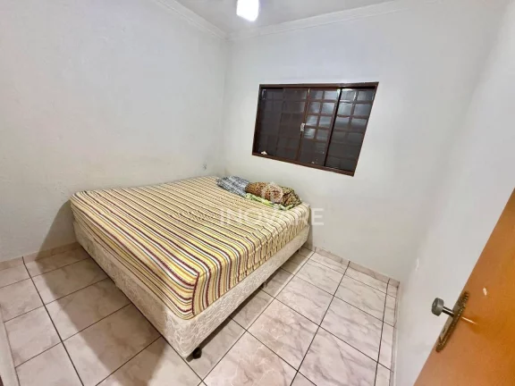 Imagem Casa com 4 dormitórios à venda, 183 m² por R$ 400.000,00 - Setor Central - Itumbiara/GO