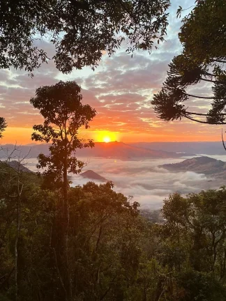 Imagem Arquitetura Autoral e Natureza Intocada: Um Refúgio Ímpar em Gonçalves