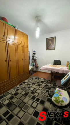 Imagem Casa à venda no Tatuapé, São Paulo-SP, com 3 quartos, 1 sala, 3 vagas de garagem e 155m² !