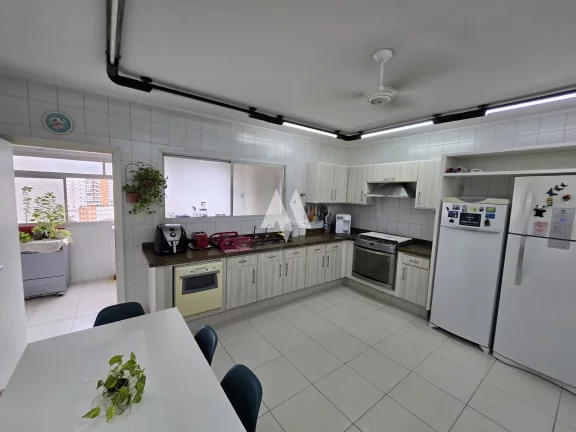 Imagem Cobertura Duplex à venda com 3 dormitórios e Lazer Privativo no bairro da Ponta da Praia em Santos/SP