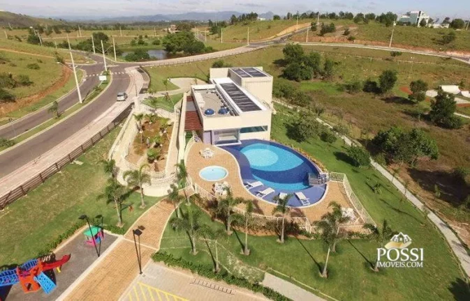 Imagem Casa Linear com 4 Suítes e Amplo Quintal no Condomínio Riviera Park