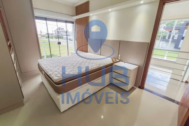 Imagem Casa 4 Dormitórios para venda em Florianópolis - SC