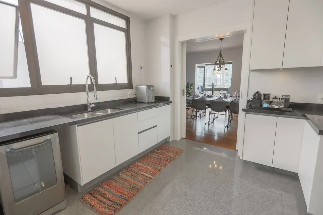 Imagem Apartamento Brooklin - 227M², 3 Dorms, 3 Suítes, 3 Vagas, Varanda.