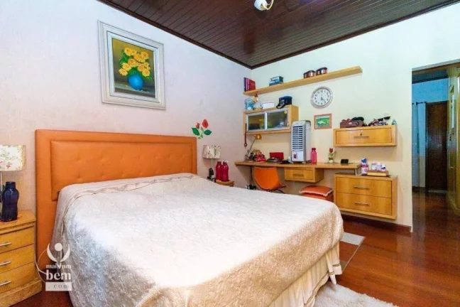 Imagem Sobrado com 398 m², 4 quartos (2 suítes) à venda por R$ 1.300.000 - Bacacheri - Curitiba/PR