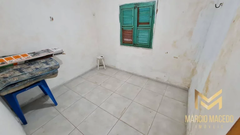 Imagem Terreno à venda, 2438 m² por R$ 850.000,00 - Centro - Paracuru/CE