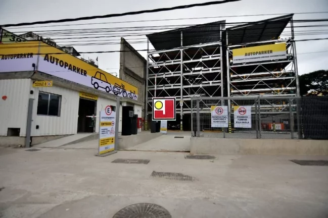 Imagem Vendo terreno na Av das Américas ... Armando Lombardi, 605m² reais, frontal rua, local nobre e de grande movimento. Junto metrô e BRT. Perto de tudo