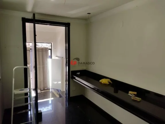 Imagem Sobrado à venda 3 Quartos, 2 Suites, 4 Vagas, 325M², Rudge Ramos, São Bernardo do Campo - SP