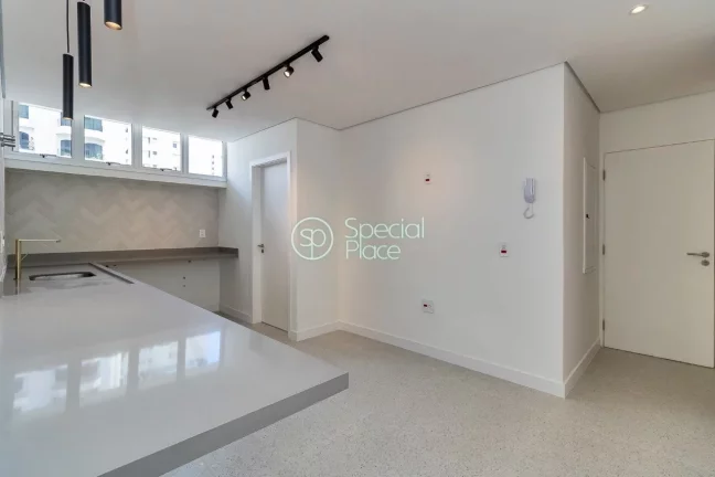 Imagem 176,05 m² de área útil 1Vaga de garagem 3 Dormitórios sendo 1 suíte Banheiro Social Lavabo Sala...