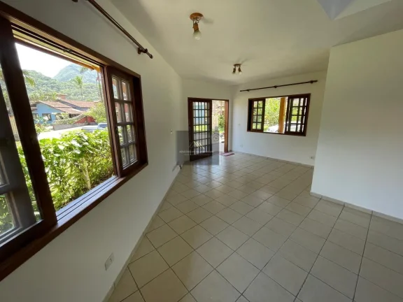 Imagem Casa em Condomínio para Venda em Ubatuba / SP no bairro Horto Florestal