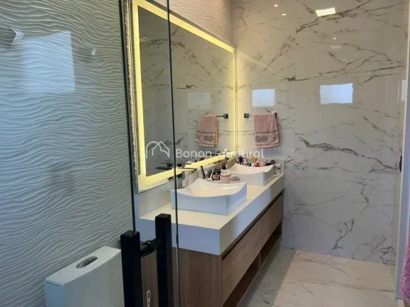 Imagem Sobrado à venda com 03 quartos por R$ 2690.000,00 no Condomínio Santorini bairro Parque Brasil 500, em Paulínia