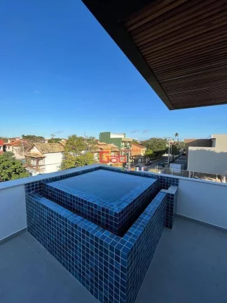 Imagem Cobertura com 3 dormitórios à venda, 132 m² por R$ 840.000,00 - Palmeiras - Cabo Frio/RJ