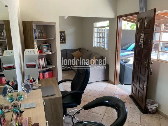 Imagem Charmoso Sobrado Geminado: 3 Quartos, 1 Banheiro + Lavabo, 2 Vagas, 115 m² com Energia Solar, Ar Condicionado e Ótima Localização Próxima à Av. São João!