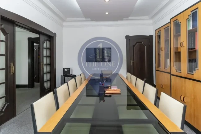 Imagem Magnífica Casa à Venda na Barra Funda: 12 Salas, 6 Banheiros, 16 Vagas - São Paulo-SP (520m²)
