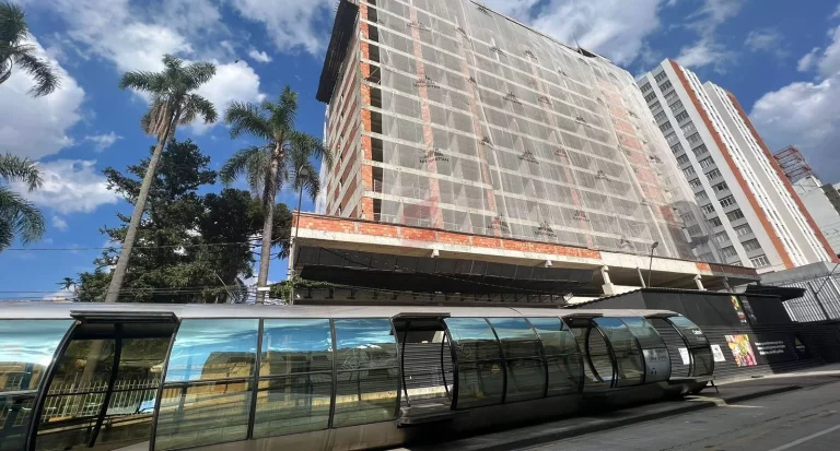 Imagem STUDIO à venda com 46.37m² por R$ 480.000,00 no bairro Centro - CURITIBA / PR