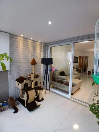 Imagem Apartamento de 2 suítes com vista panorâmica para o mar, com 2 suítes e 2 vagas no Gonzaga