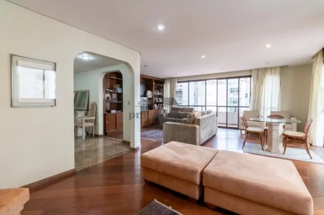 Imagem Apartamento à venda em Higienópolis com 4 suítes e 4 vagas, 246,62m².