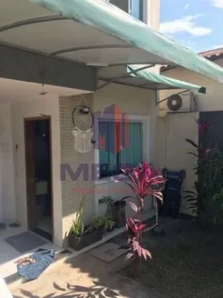Imagem Linda e aconchegante casa de 2 quartos R$250.000,00
