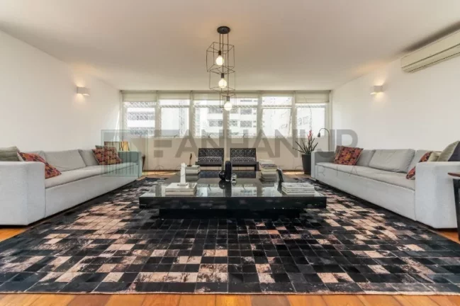 Imagem Luxuoso apartamento de 4 quartos e 3 suítes no Jardim Paulista, São Paulo - 260m², 3 salas, 2 vagas. Venha conhecer!