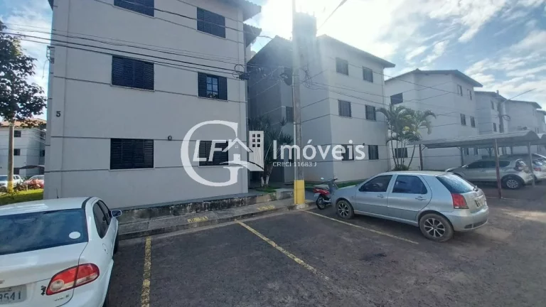 Imagem APARTAMENTO RICO EM ARMARIOS COM TRES QUARTOS