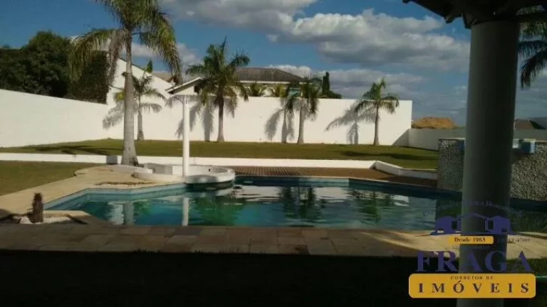 Imagem CASA COND. FECHADO C/ 530M² | 4 SUÍTES | 6 VAGAS