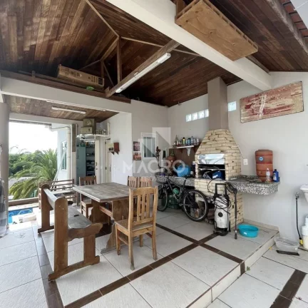 Imagem Casa Alto Padrão | Amizade | 3 quartos (1 suíte) | 320.11m²