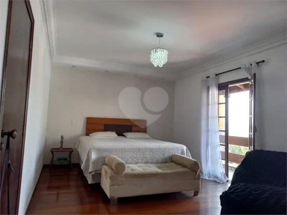 Imagem Casa à venda com 3 quartos, sendo 3 suítes, em Parque Monte Alegre, Taboão da Serra - SP