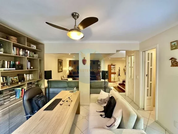 Imagem Casa em Condomínio a Venda no bairro Granja Viana - Cotia, SP
