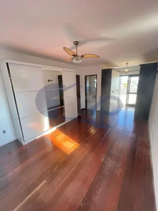 Imagem Apartamento á venda com 3 dormitórios no centro de Torres/RS