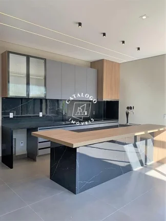 Imagem Casa em Condomínio a Venda no bairro Residencial e Empresarial Alphaville - Ribeirão Preto, SP