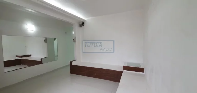 Imagem CASA COMERCIAL PARA LOCAÇÃO NA RUA TUTOIA