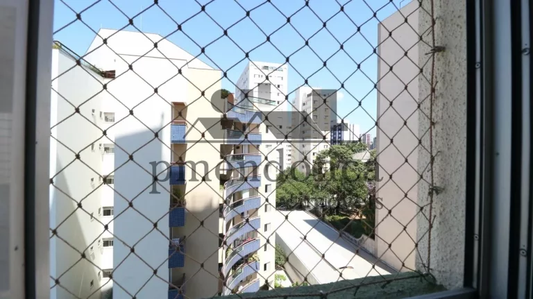 Imagem Apartamento em Pinheiros com 100m², 3 quartos (1 suíte) e 2 vagas fixas.