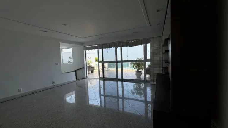 Imagem Cobertura com 3 Quartos à Venda, 300 m² em Barra Da Tijuca - Rio De Janeiro