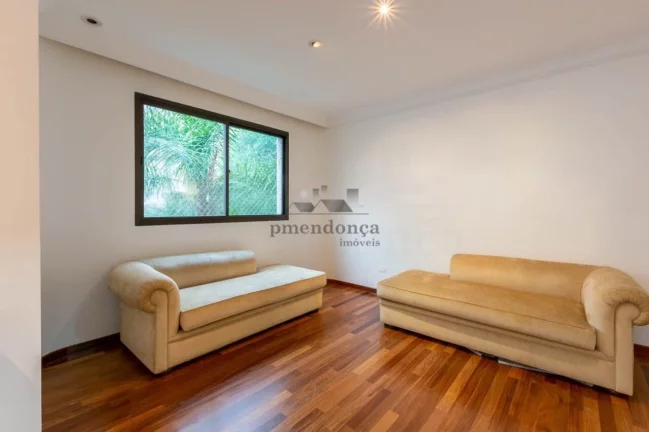 Imagem Apartamento à venda em Higienópolis com 4 suítes e 4 vagas em 213m2