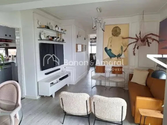 Imagem Com 80m² de área útil, o imóvel conta com dois dormitórios, sendo uma suíte, uma sala espaços...