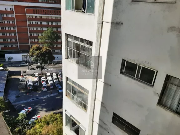 Imagem Apartamento 2 dorms Reformado colado no metro Vergueiro