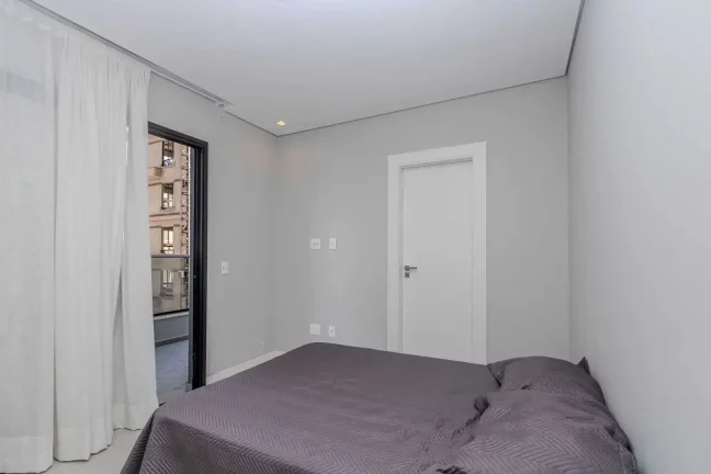Imagem Apartamento com 3 suítes e 3 vagas de garagem no centro de Balneário Camboriú/SC