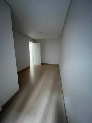 Imagem Geminado alto padrão com 3 suítes sendo 1 master e 2 vagas de garagem - Saguaçu | Joinville/SC