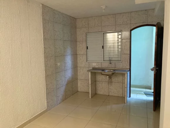 Imagem Sobrado com 1 dormitório para alugar, 40 m² por R$ 900,00/mês - Calmon Viana - Poá/SP