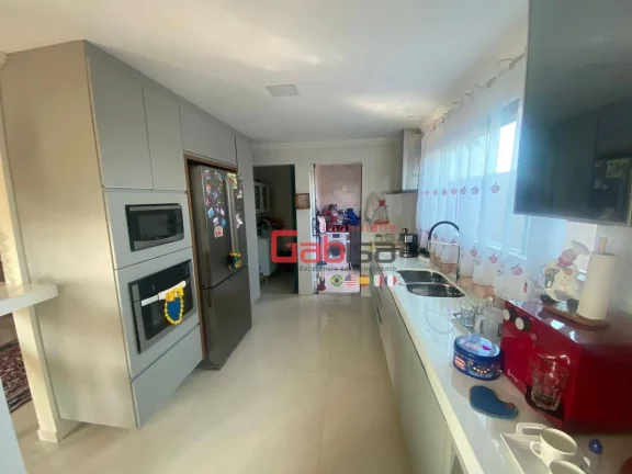 Imagem Casa com 4 dormitórios à venda, 204 m² por R$ 1.190.000,00 - Vila Sao Pedro - São Pedro da Aldeia/RJ